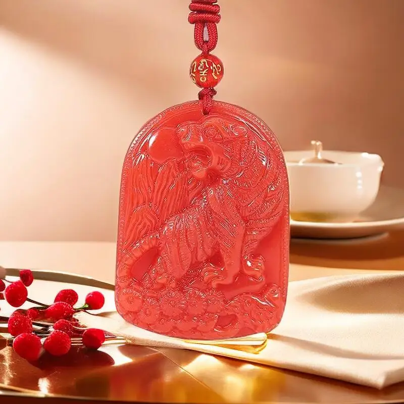 Luxury Gifts Jewelry & Watches Namfleg Mostar - Pendentif de tigre sculpté en pierre