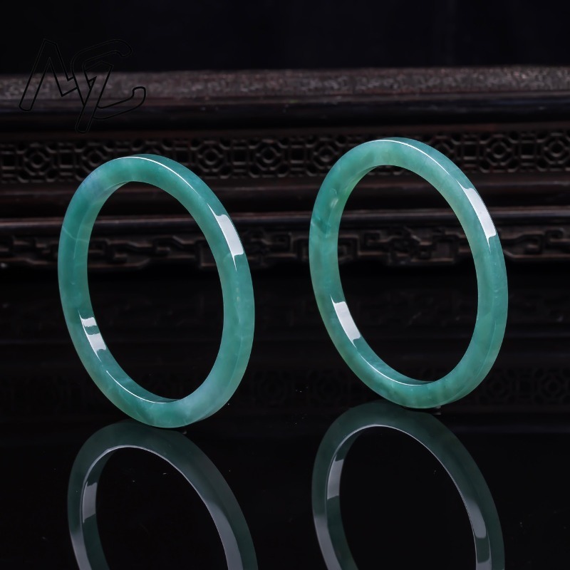 Bracelet en émeraude naturelle - The Jewelry & Watches avis et prix