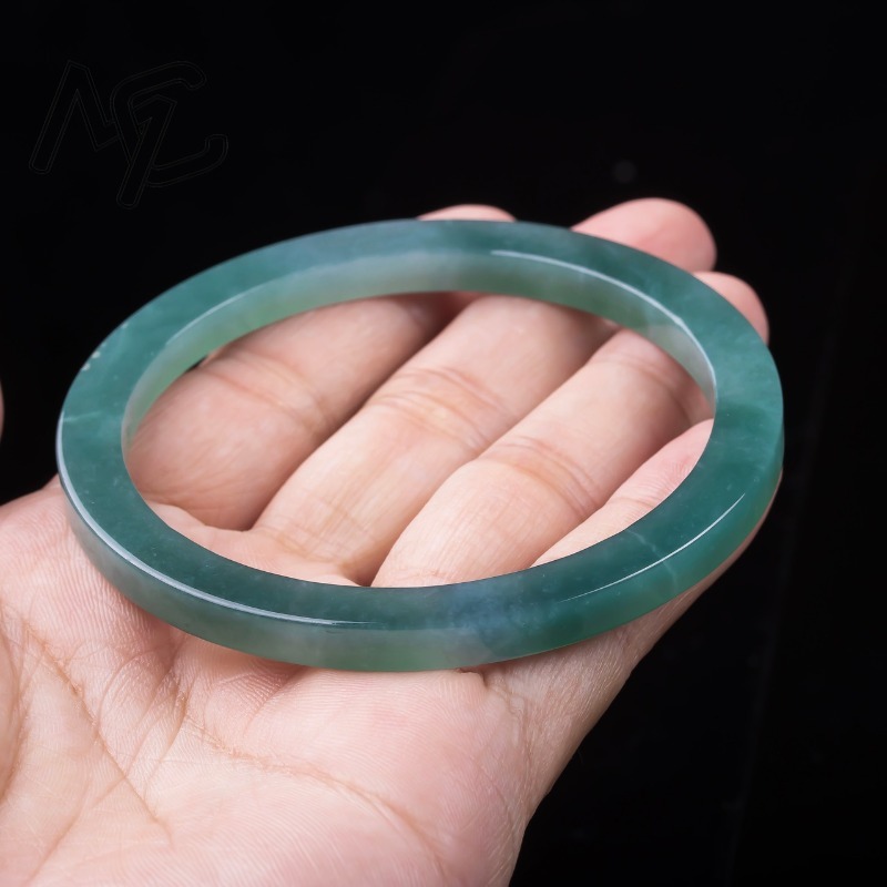 Bracelet en émeraude naturelle - The Jewelry & Watches avis et prix